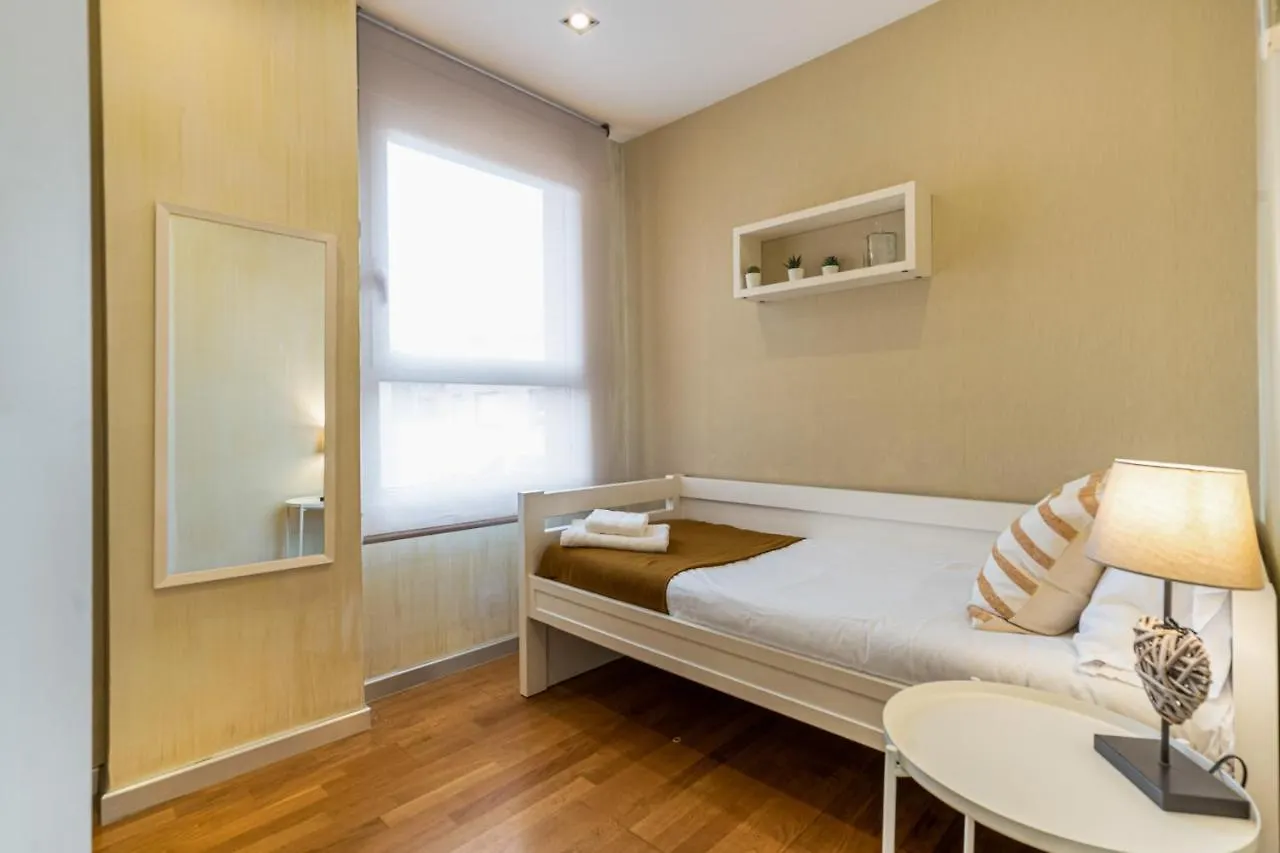 Lodging Apartments Beach Penthouse Near Center With Pool 巴塞罗那 0*,  西班牙